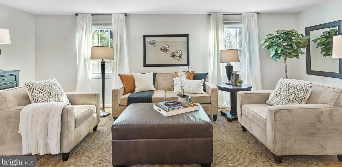 2901 Everleigh Way, Fairfax, VA 22031-2053