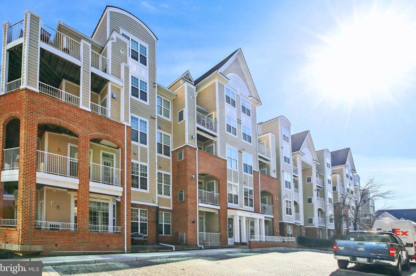 2701 Bellforest Ct #404, Vienna, VA 22180