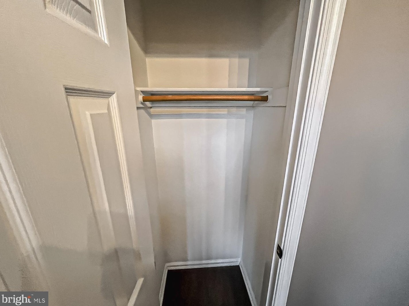 14610 Rainy Spring Ln, Centreville VA  20120-6018 exterior