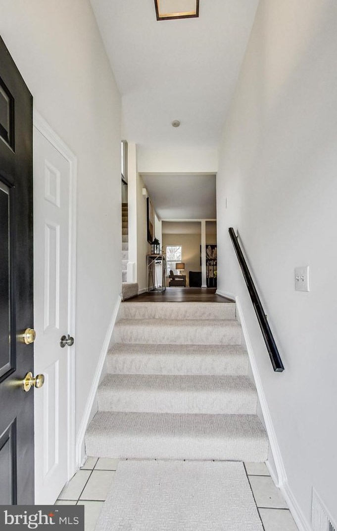3154 Valentino Ct, Vienna, VA 22124-2836
