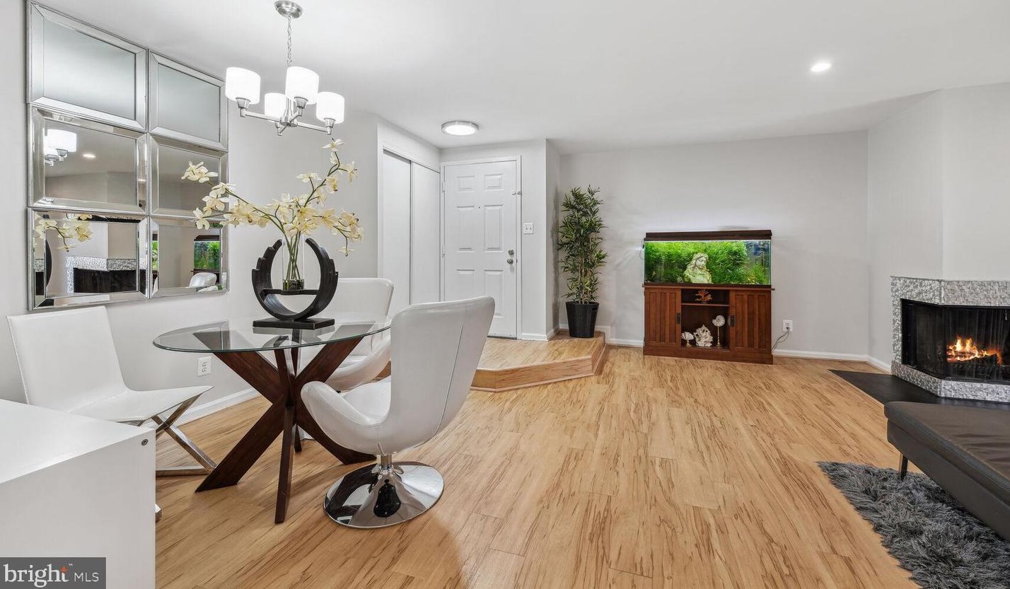 5809 Cove Landing Rd #303, Springfield, VA 22015
