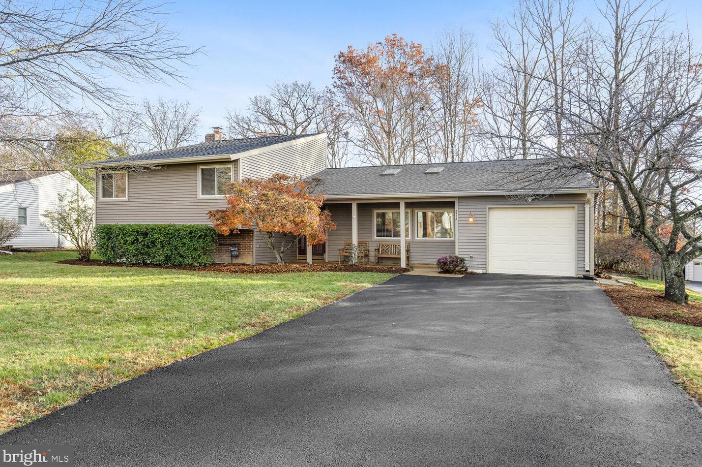 6934 Spelman Dr, Springfield, VA 22153