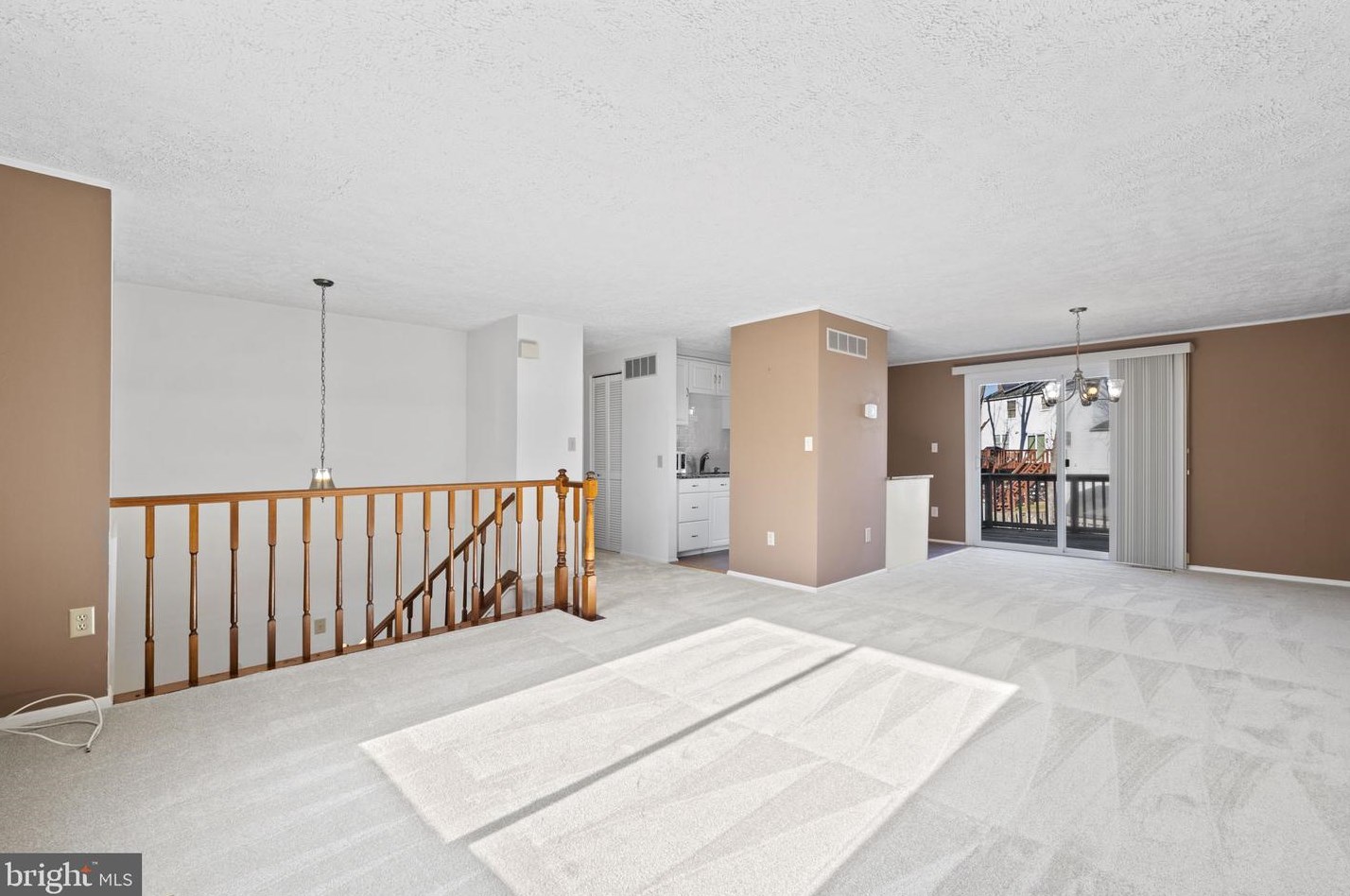 13712 Cabells Mill Dr, Centreville, VA 20120