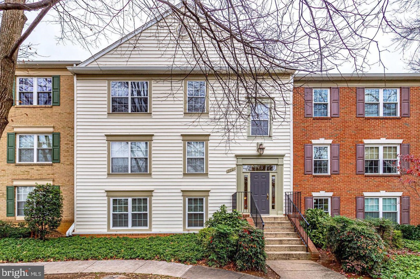 7761 Inversham Dr #250, Falls Church, VA 22042