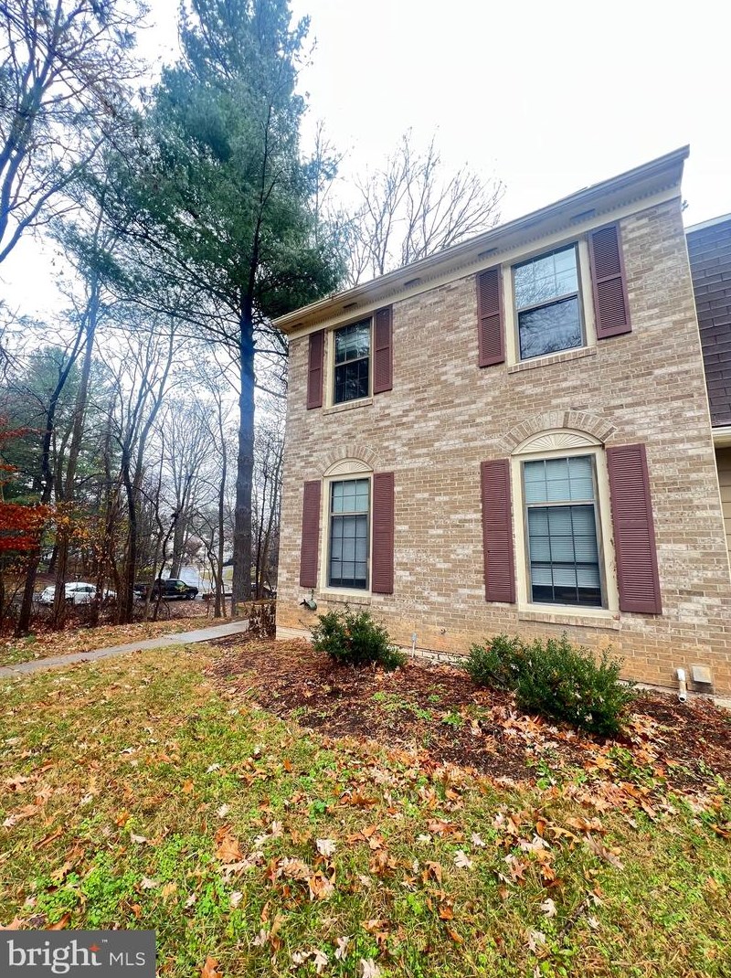 10230 Roberts Common Ln, Springfield, VA 22015