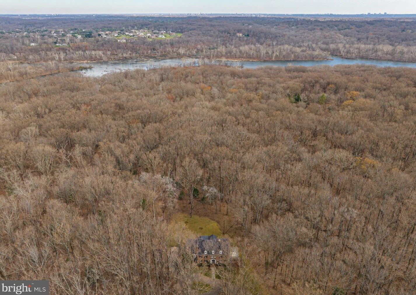 105 River Birch Dr, Great Falls, VA 22066