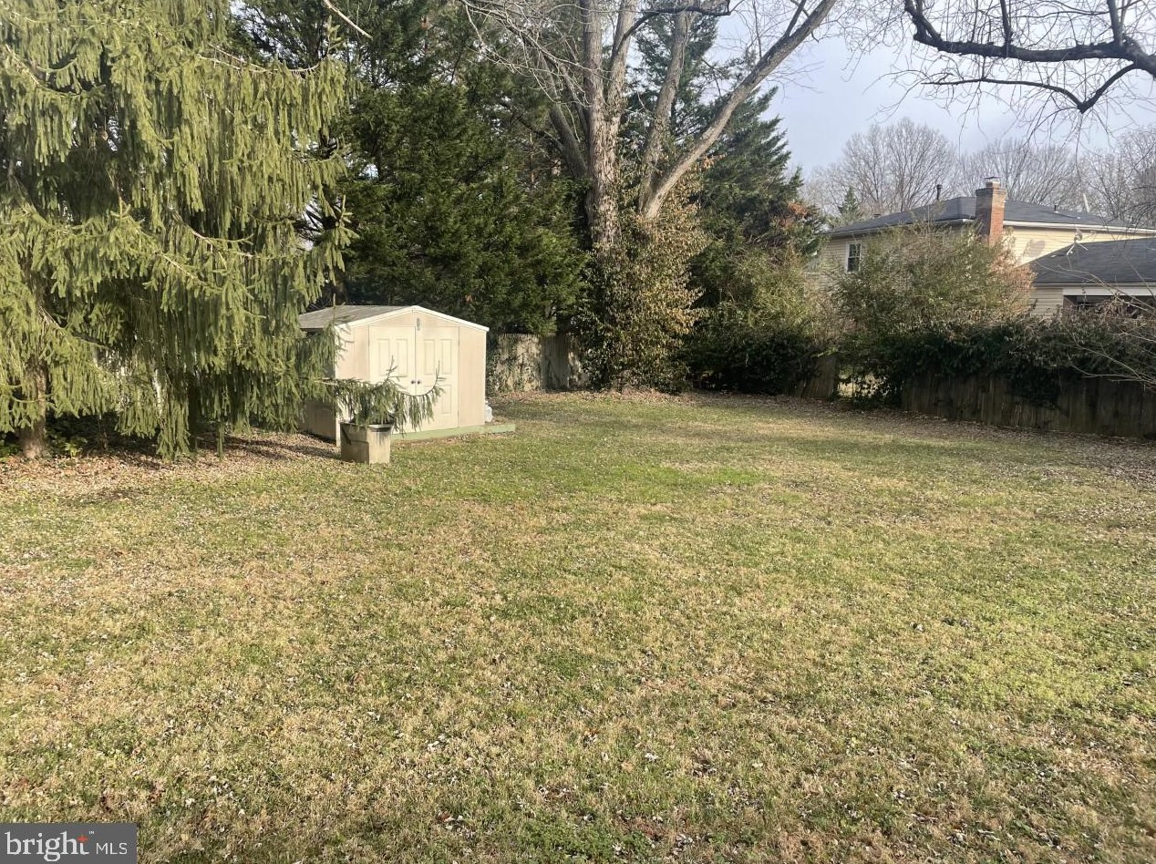 1703 Hicks Dr, Vienna, VA 22182-2060
