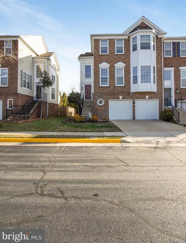 5111 Sapphire Sky Ln, Centreville, VA 20120-3014