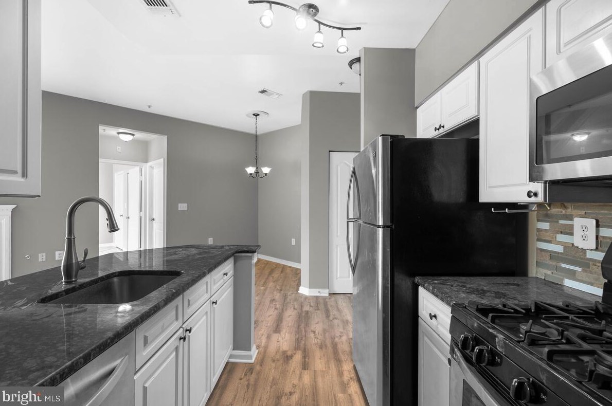 12913 Alton Square #409, Herndon, VA 20170