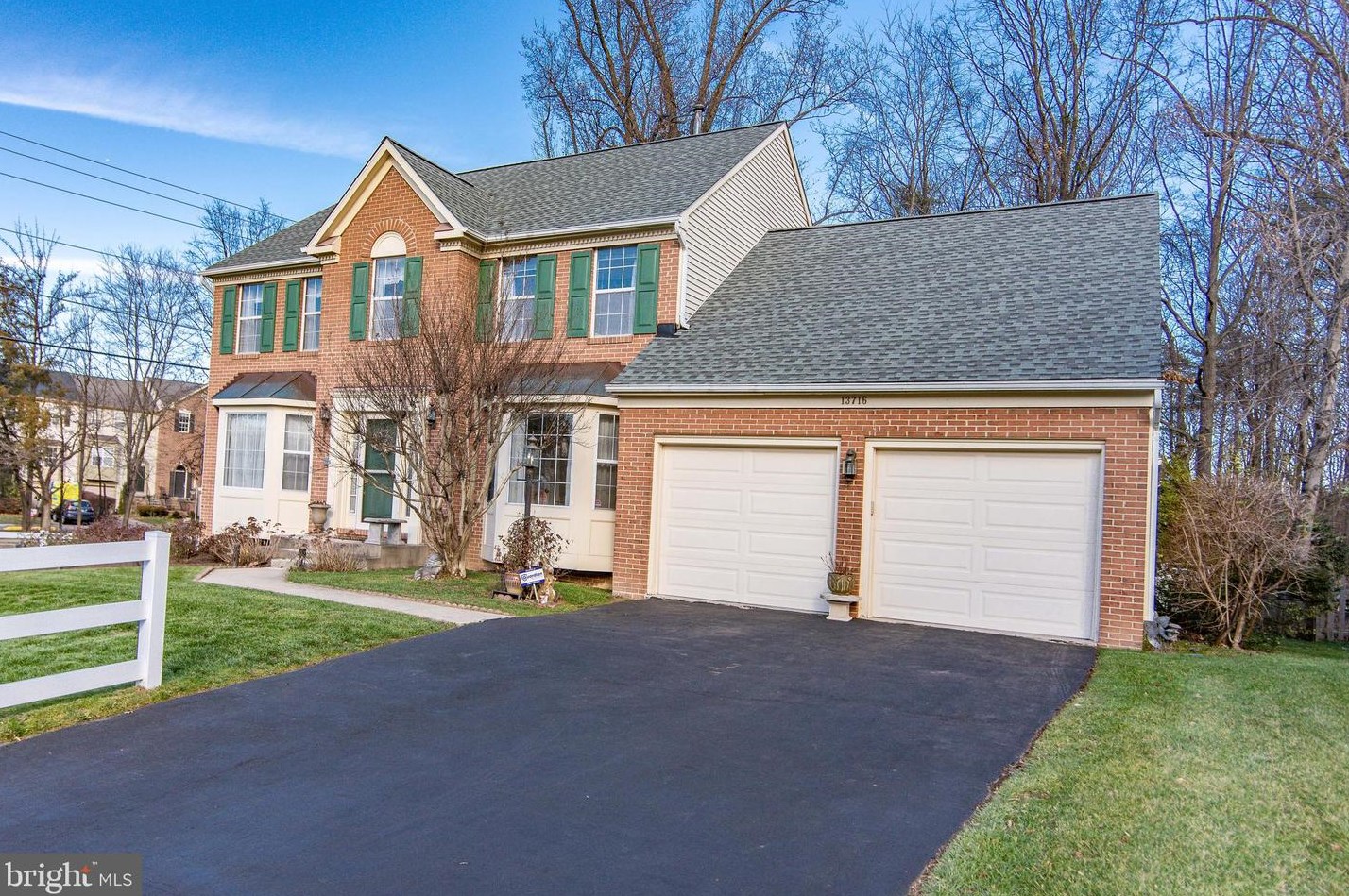 13716 Shelburne St, Centreville, VA 20120