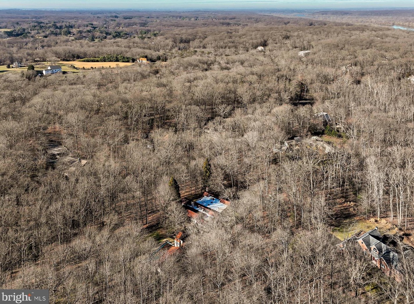9411 Piscataway Ln, Great Falls, VA 22066