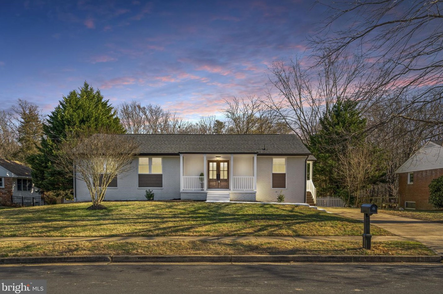 5205 Portsmouth Rd, Fairfax, VA 22032-3426