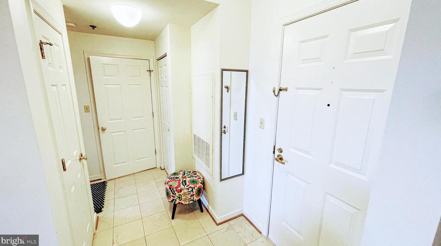 1641 International Dr Unit 403, Mc Lean, VA 22102