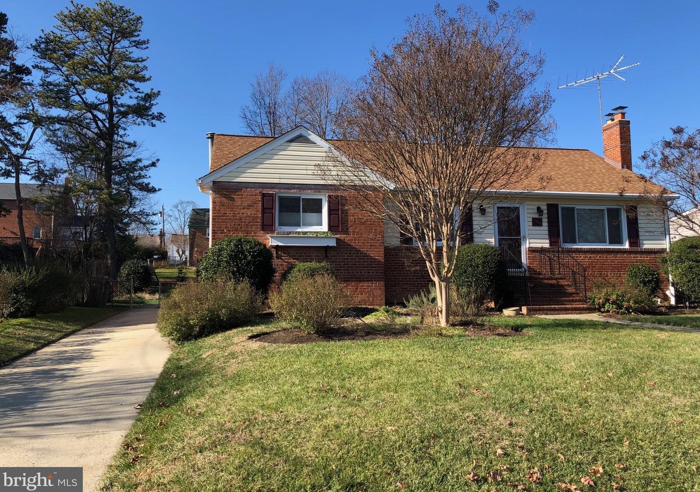 5908 Brunswick St, Springfield, VA 22150