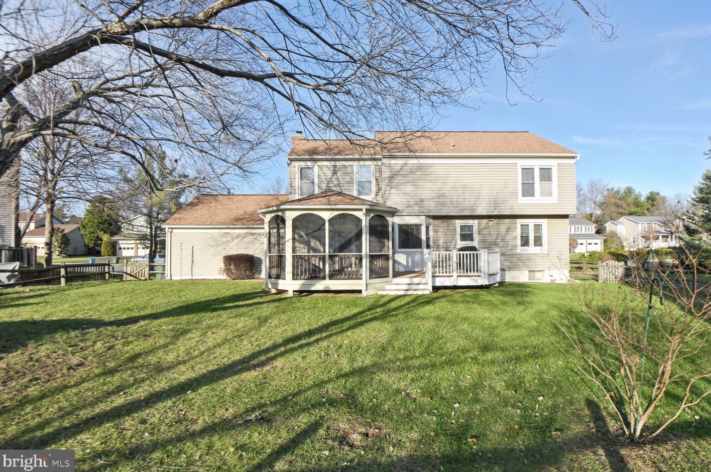 13407 Virginia Willow Dr, Fairfax, VA 22033-1223