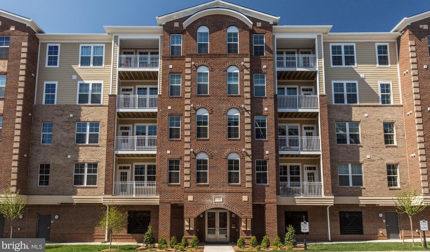 13740 Endeavour Dr #403, Herndon, VA 20171