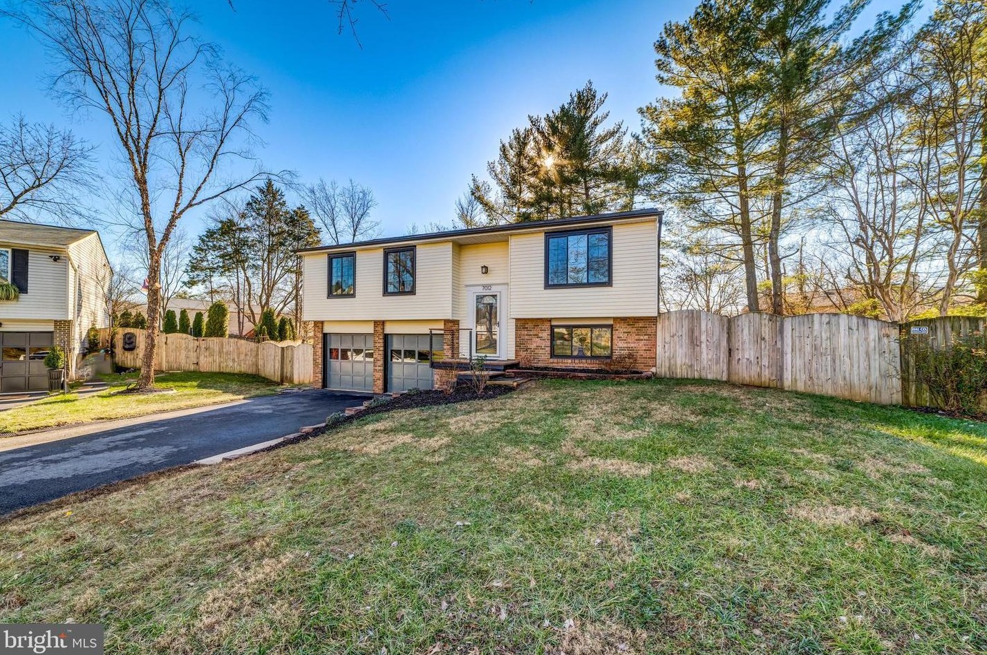 7012 Vantage Dr, Alexandria, VA 22306