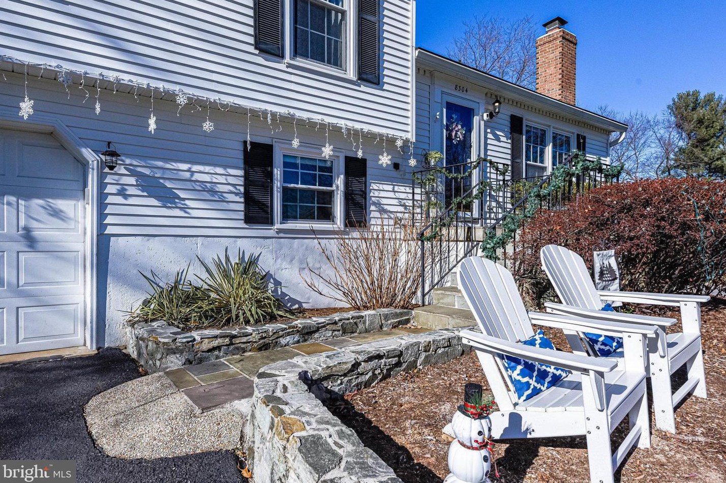 8304 Lindside Way, Springfield, VA 22153
