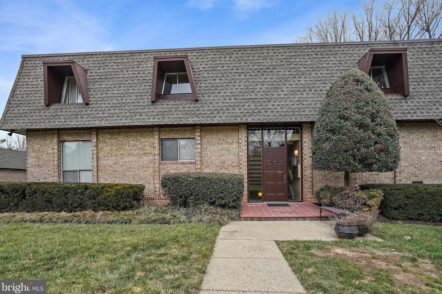 11613 Vantage Hill Rd #1a, Herndon, VA 20190