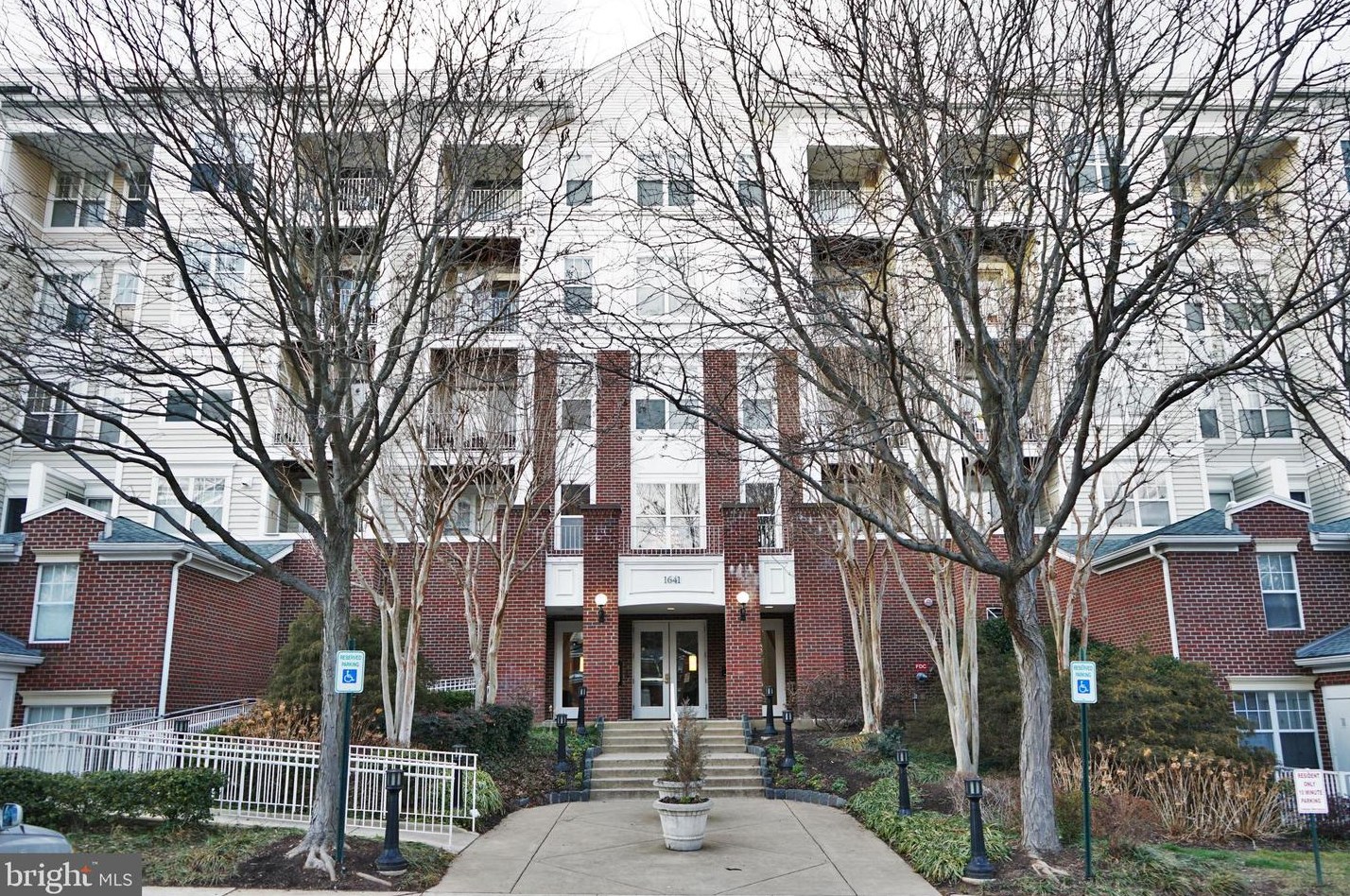 1641 International Dr Unit 115, Mc Lean, VA 22102