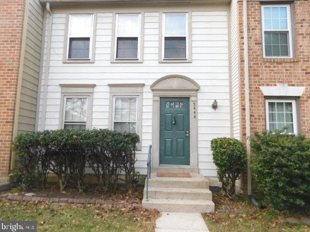 5444 New London Park Dr, Fairfax, VA 22032