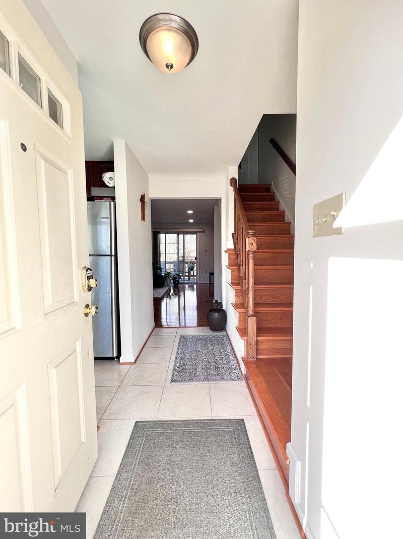 14527 Four Chimney Dr, Centreville, VA 20120