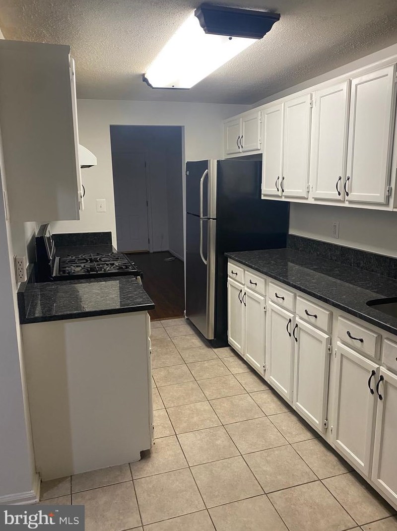 14341 Little Rocky Mountain Ct, Centreville, VA 20120
