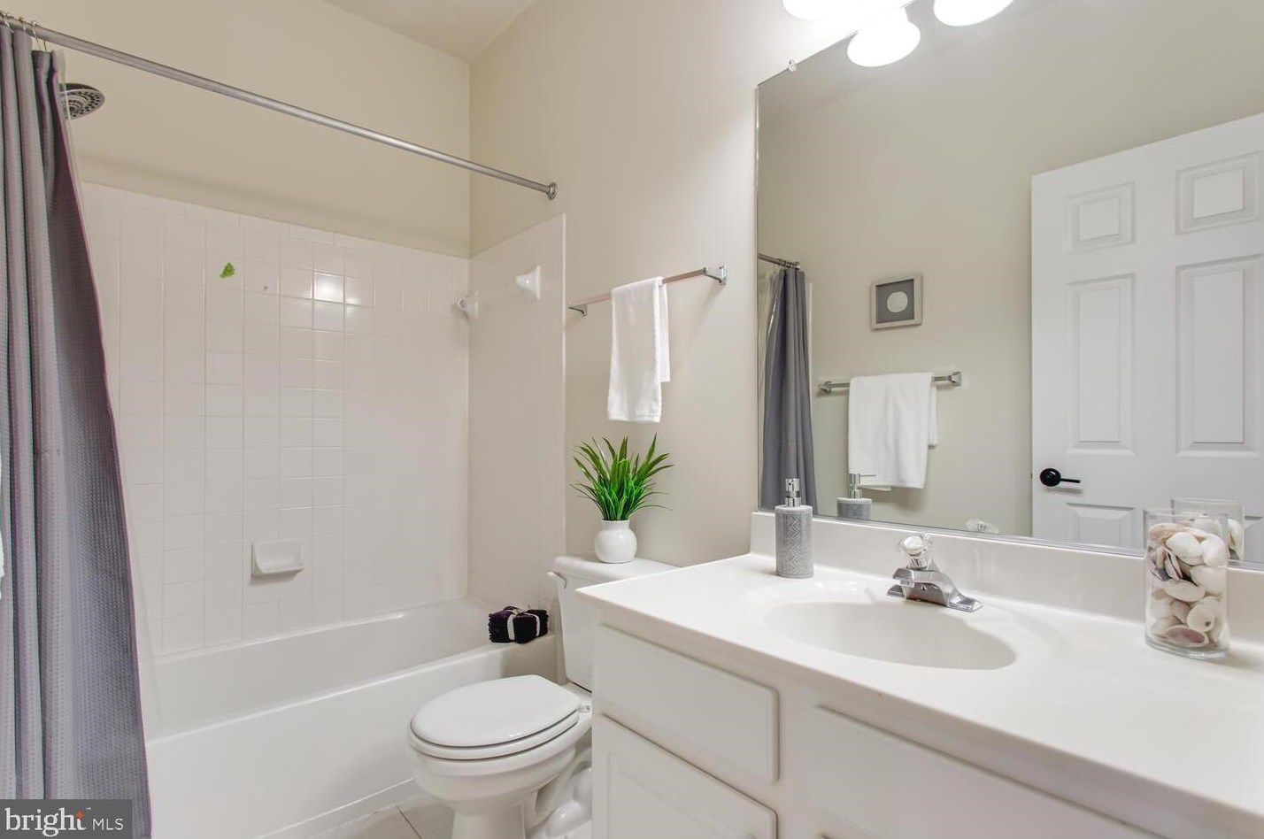 4138 River Forth Dr, Fairfax VA  22030-8558 exterior