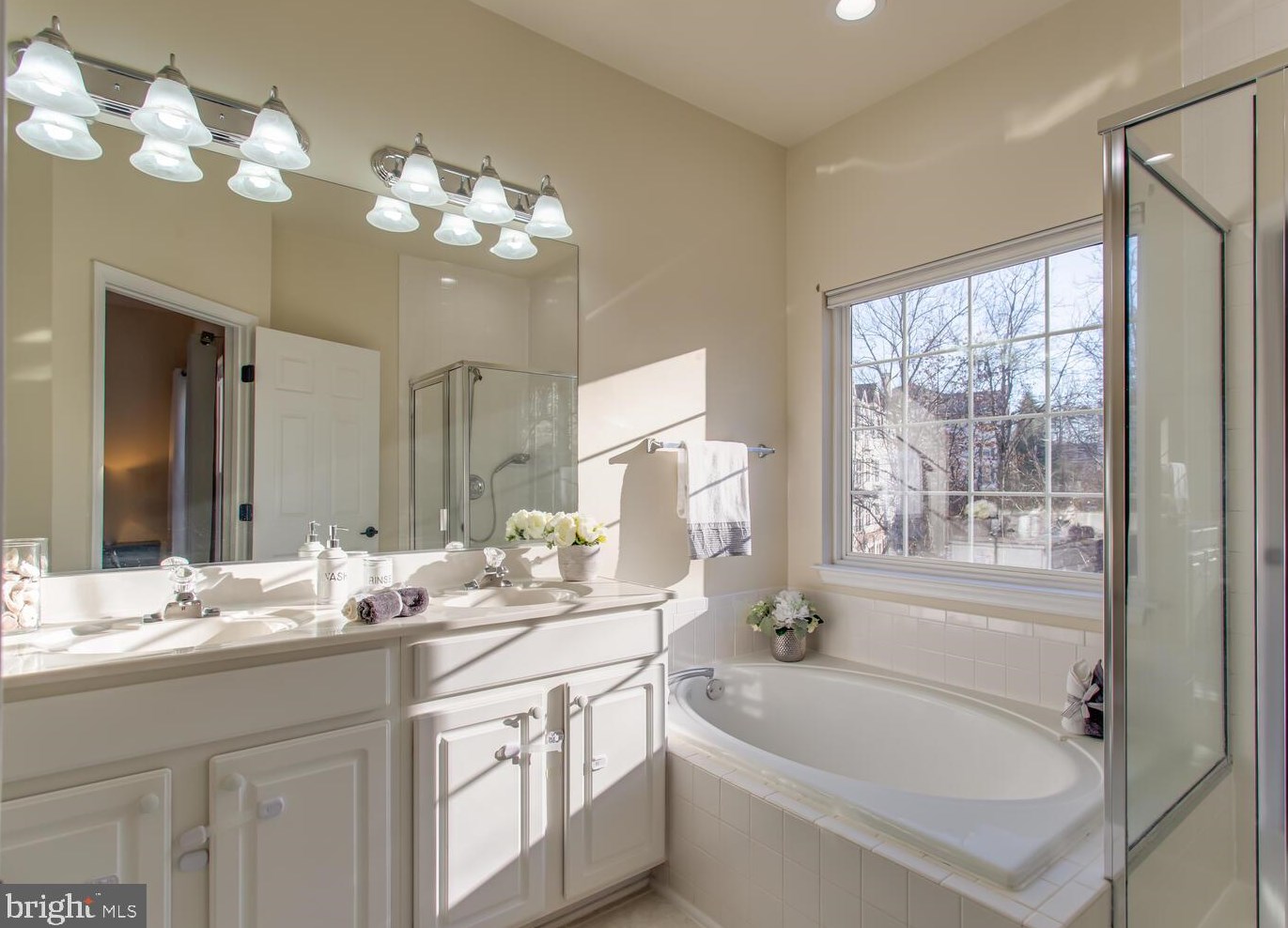 4138 River Forth Dr, Fairfax VA  22030-8558 exterior