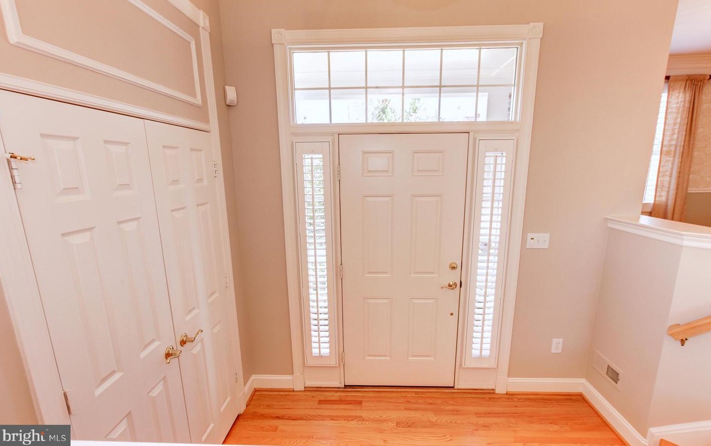2217 Harithy Dr, Vienna VA  22027-1058 exterior