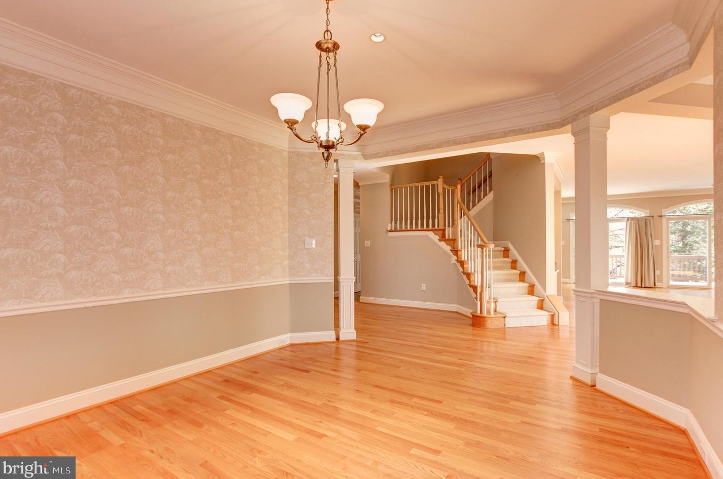 2217 Harithy Dr, Vienna VA  22027-1058 exterior