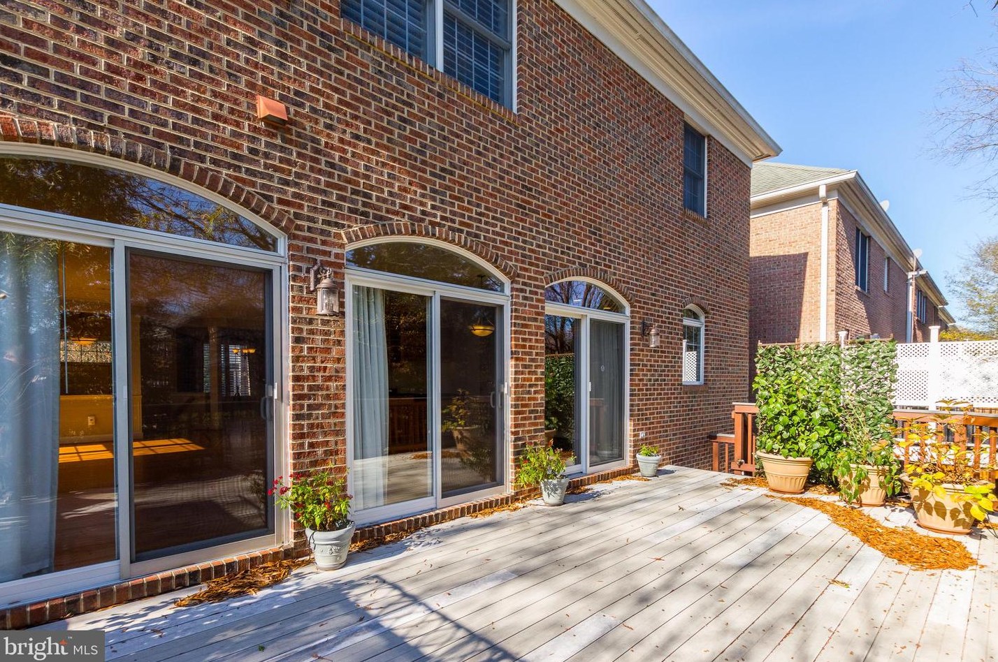 2217 Harithy Dr, Vienna VA  22027-1058 exterior