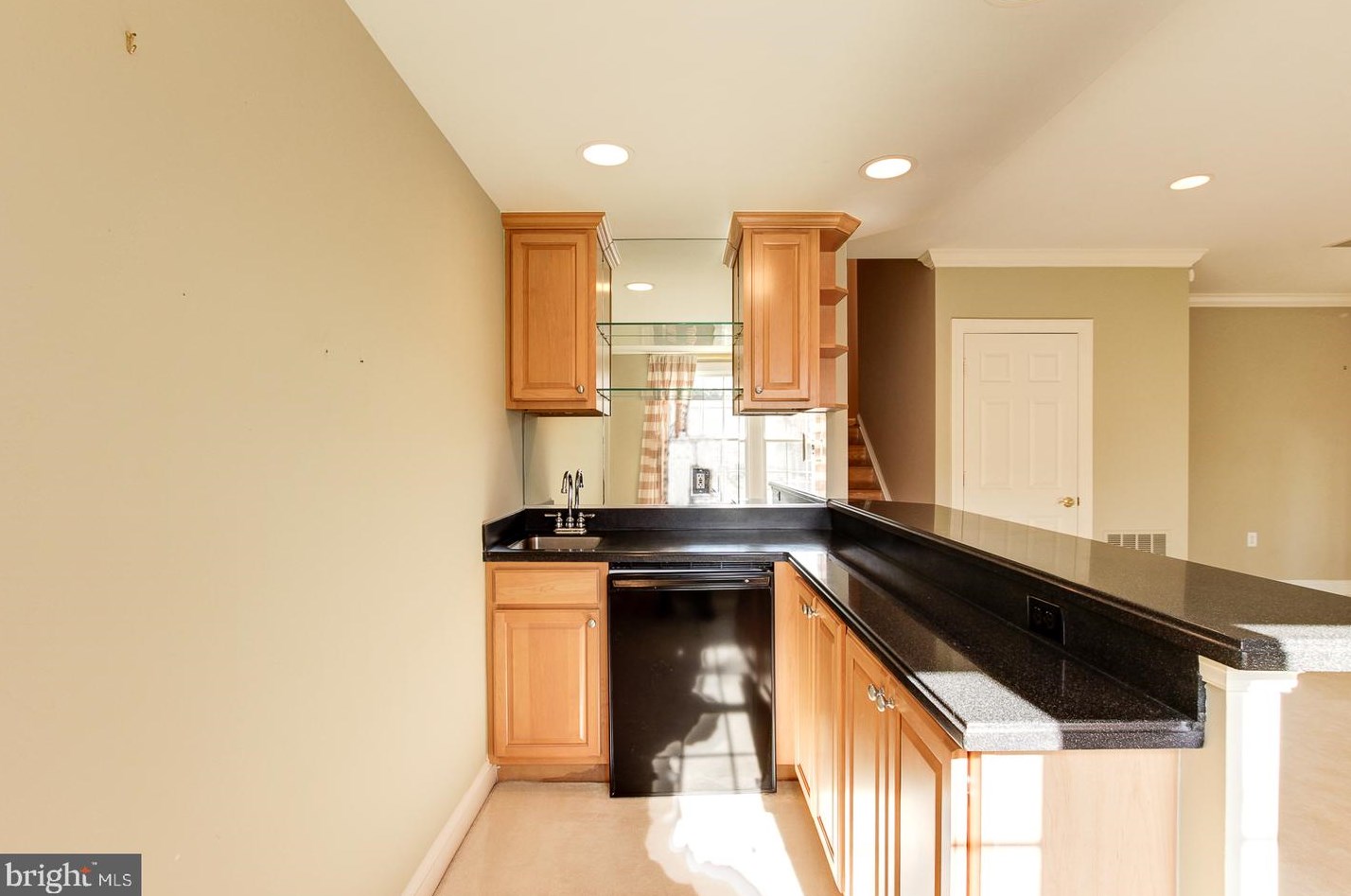 2217 Harithy Dr, Vienna VA  22027-1058 exterior