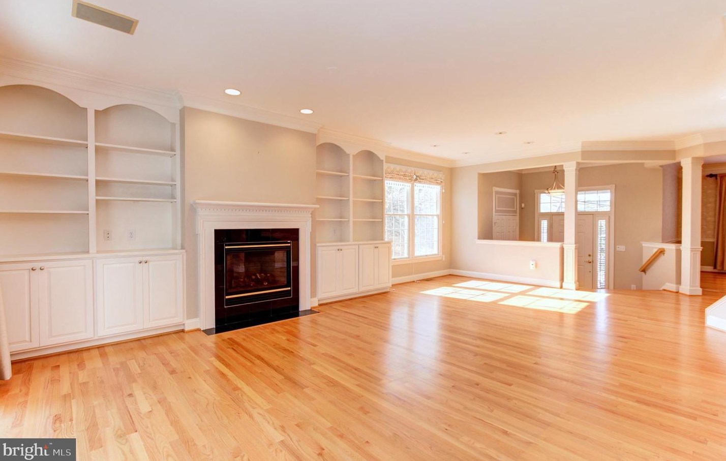 2217 Harithy Dr, Vienna VA  22027-1058 exterior
