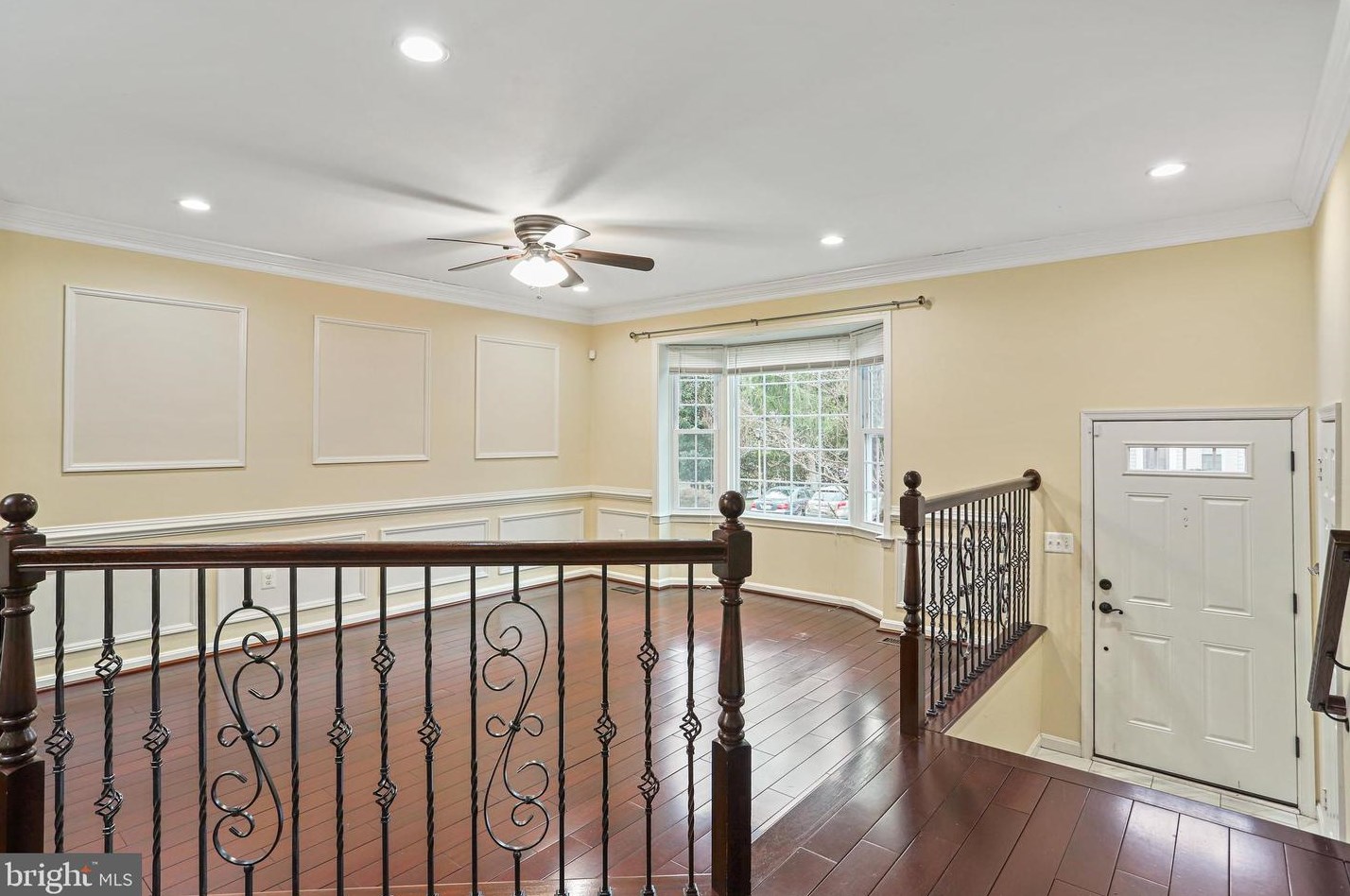 2887 Kelly Sq, Vienna VA  22181-6155 exterior