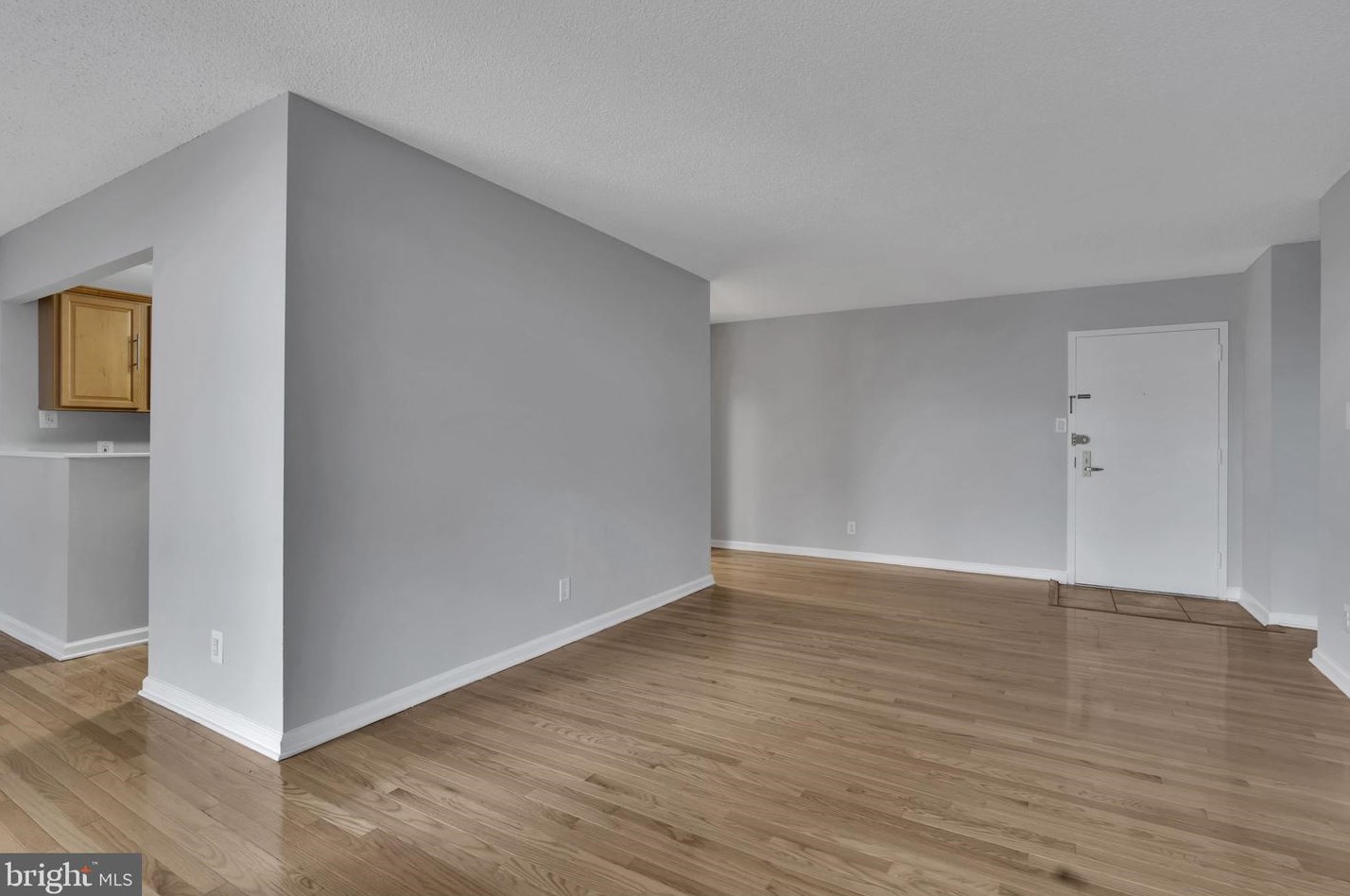 2300 Pimmit Dr #309, Falls Church, VA 22043