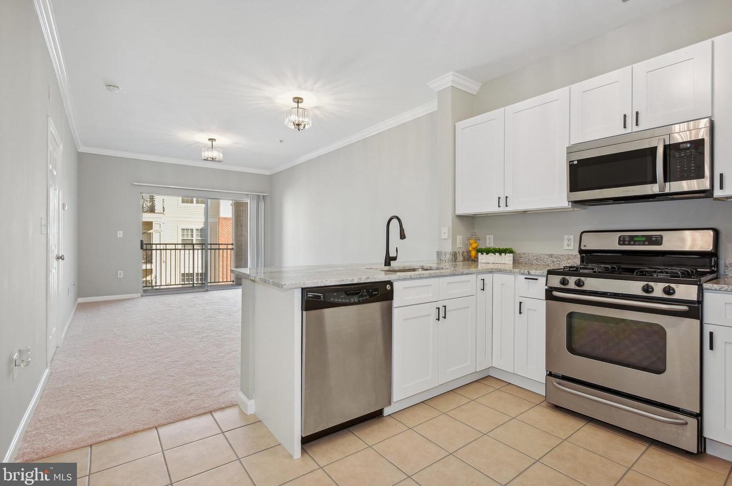 12937 Centre Park Cir #306, Herndon, VA 20171