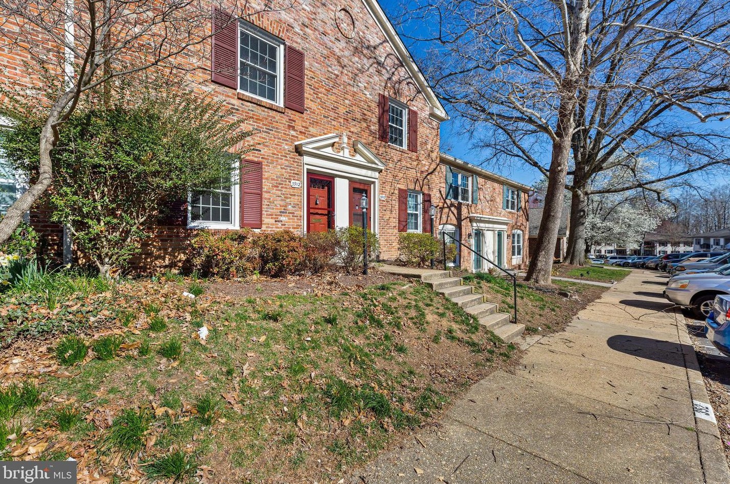 5912 Kingsford Rd #353, Springfield, VA 22152