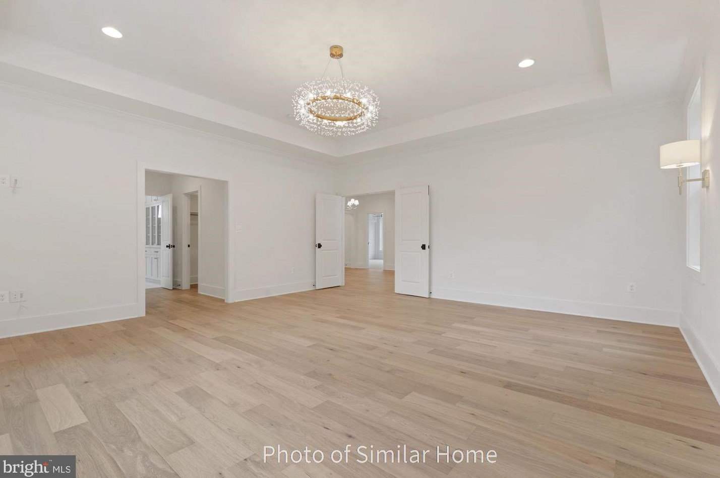 1002 Hillcrest Dr, Vienna VA  22180-6456 exterior