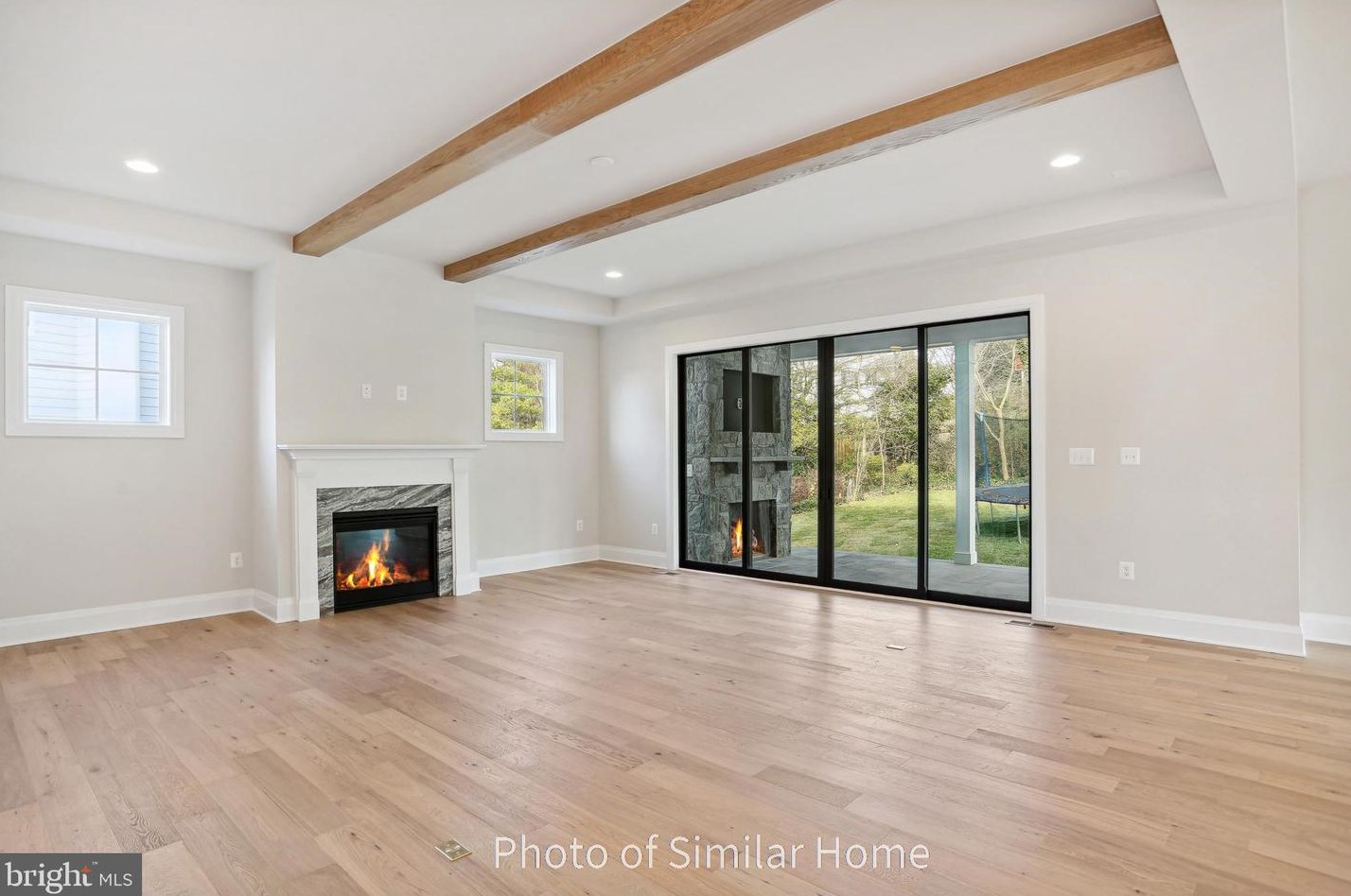 1002 Hillcrest Dr, Vienna VA  22180-6456 exterior