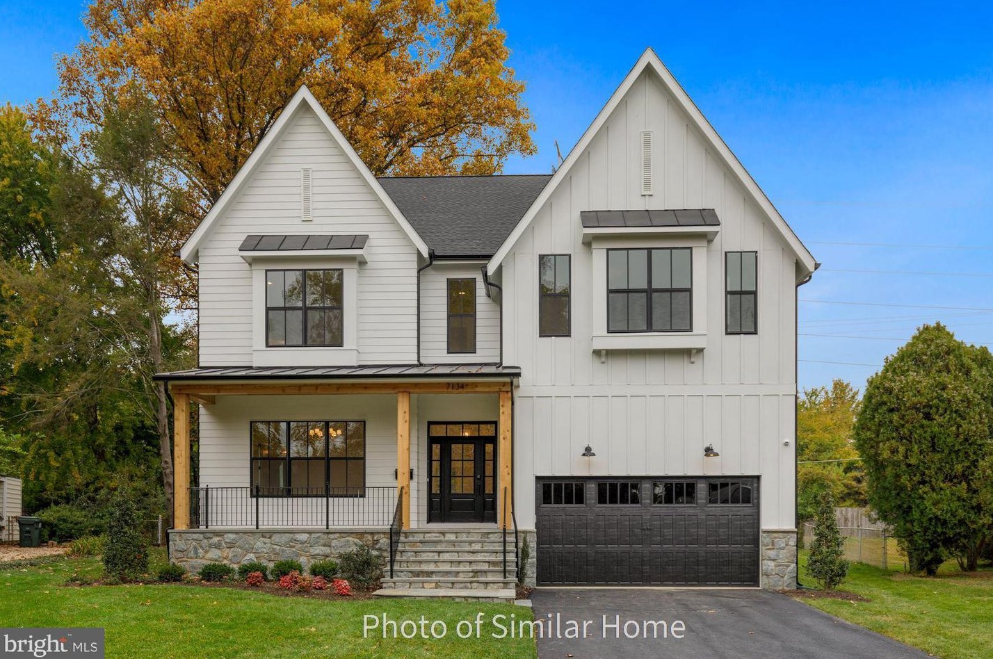 1002 Hillcrest Dr, Vienna VA  22180-6456 exterior