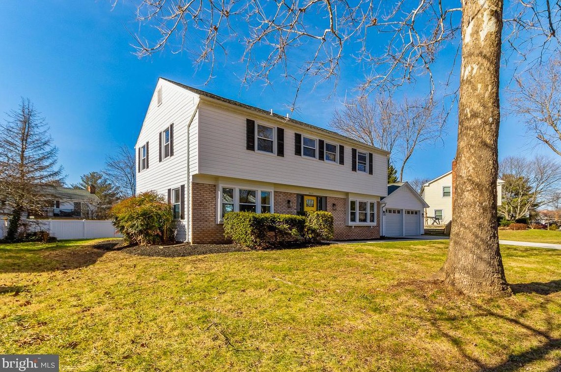 13117 Penndale Ln, Fairfax, VA 22033