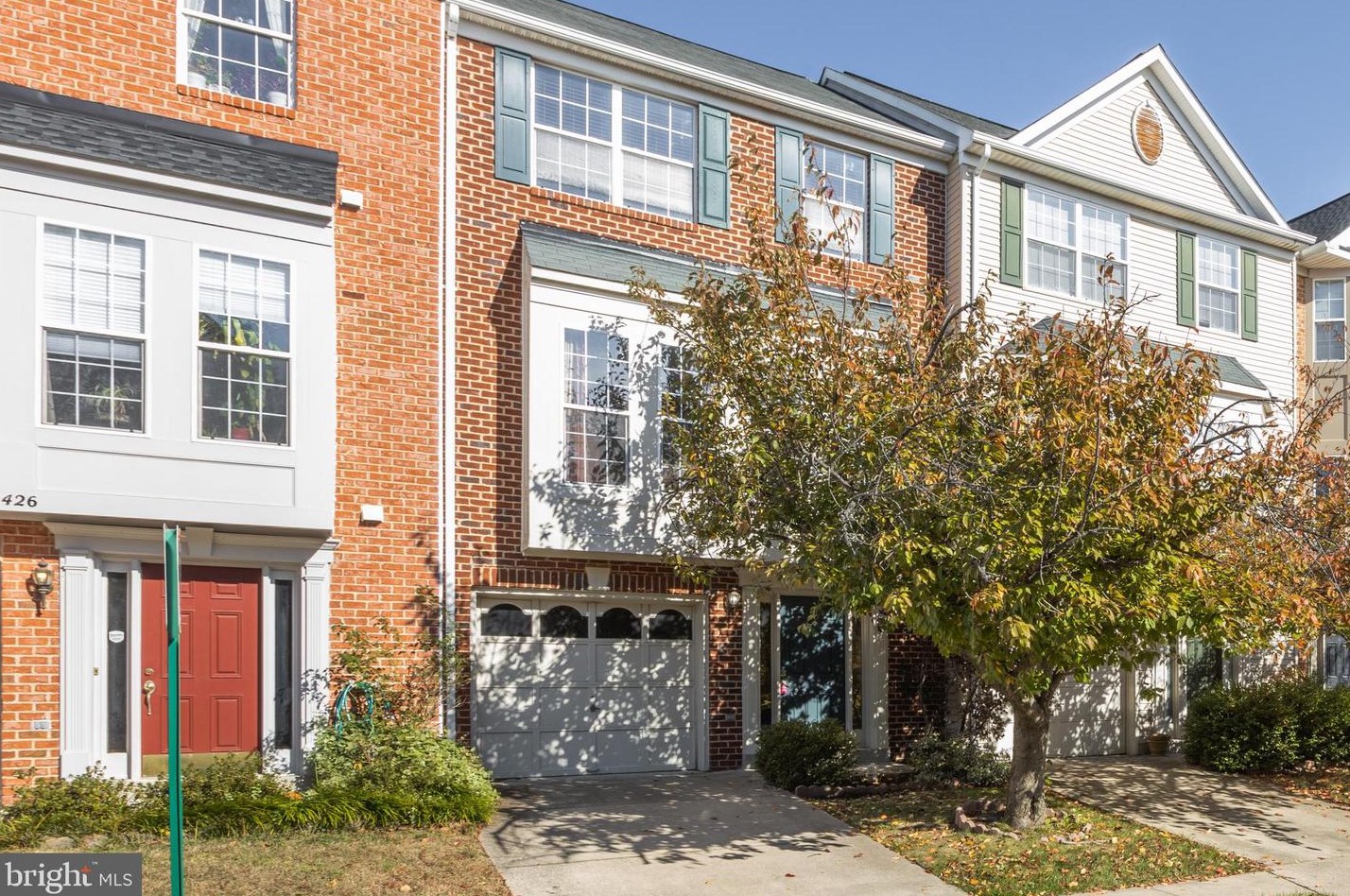2424 Wheat Meadow Cir, Herndon, VA 20171