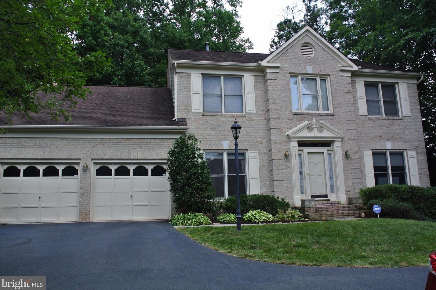 8975 Home Guard Dr, Springfield, VA 22015