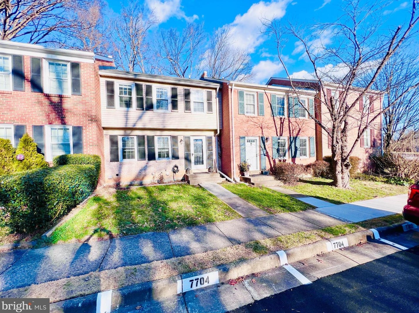 7704 Lemoyne Ln, Springfield, VA 22153