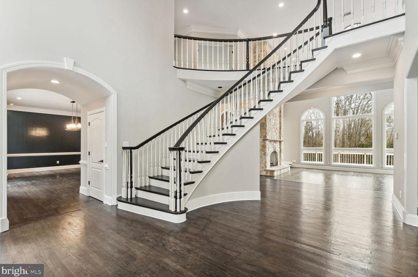 209 River Bend Rd, Great Falls, VA 22066