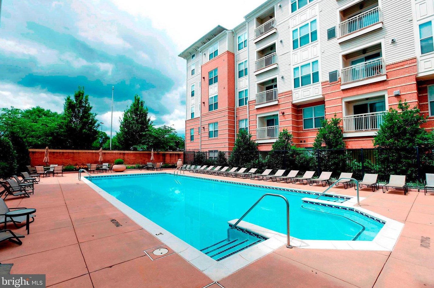 9486 Virginia Center Blvd, Vienna VA  22181-6150 exterior