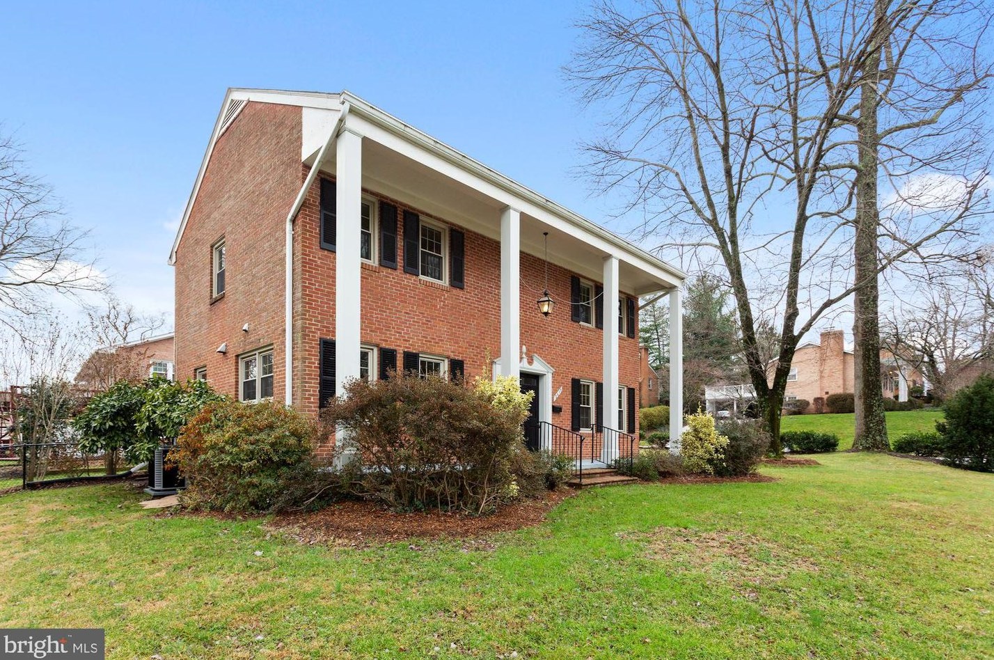 2617 West St, Falls Church, VA 22046