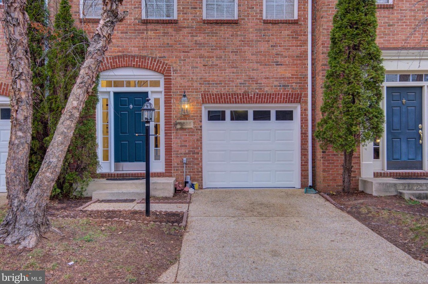 13588 Big Boulder Rd, Herndon, VA 20171
