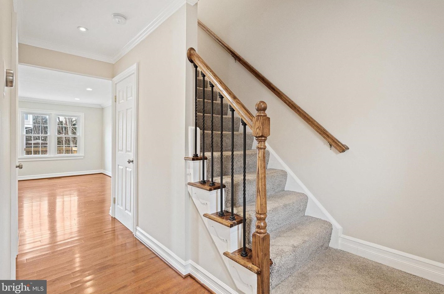 2968 Valera Ct, Vienna, VA 22181-6082